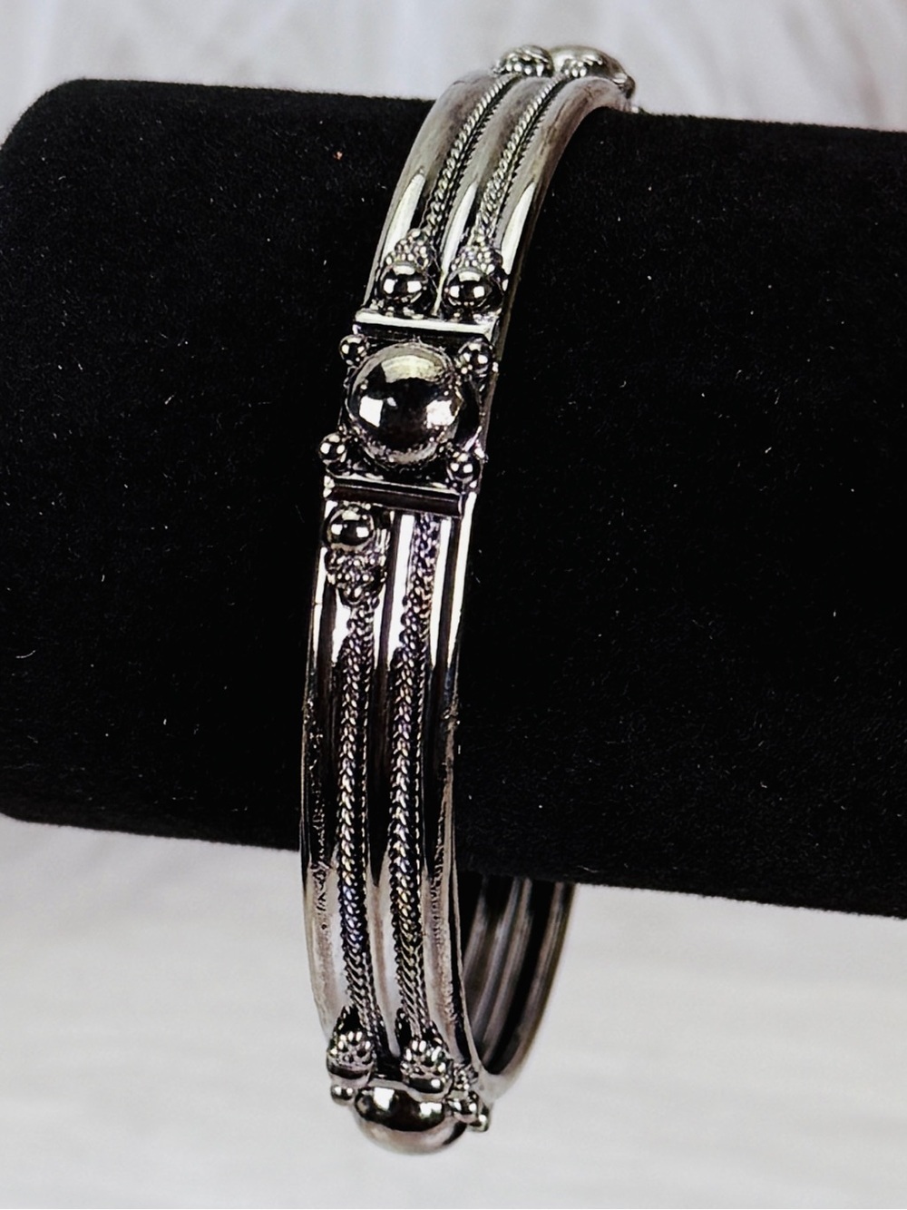 Vintage Aged Silvertone Bangle Bracelet